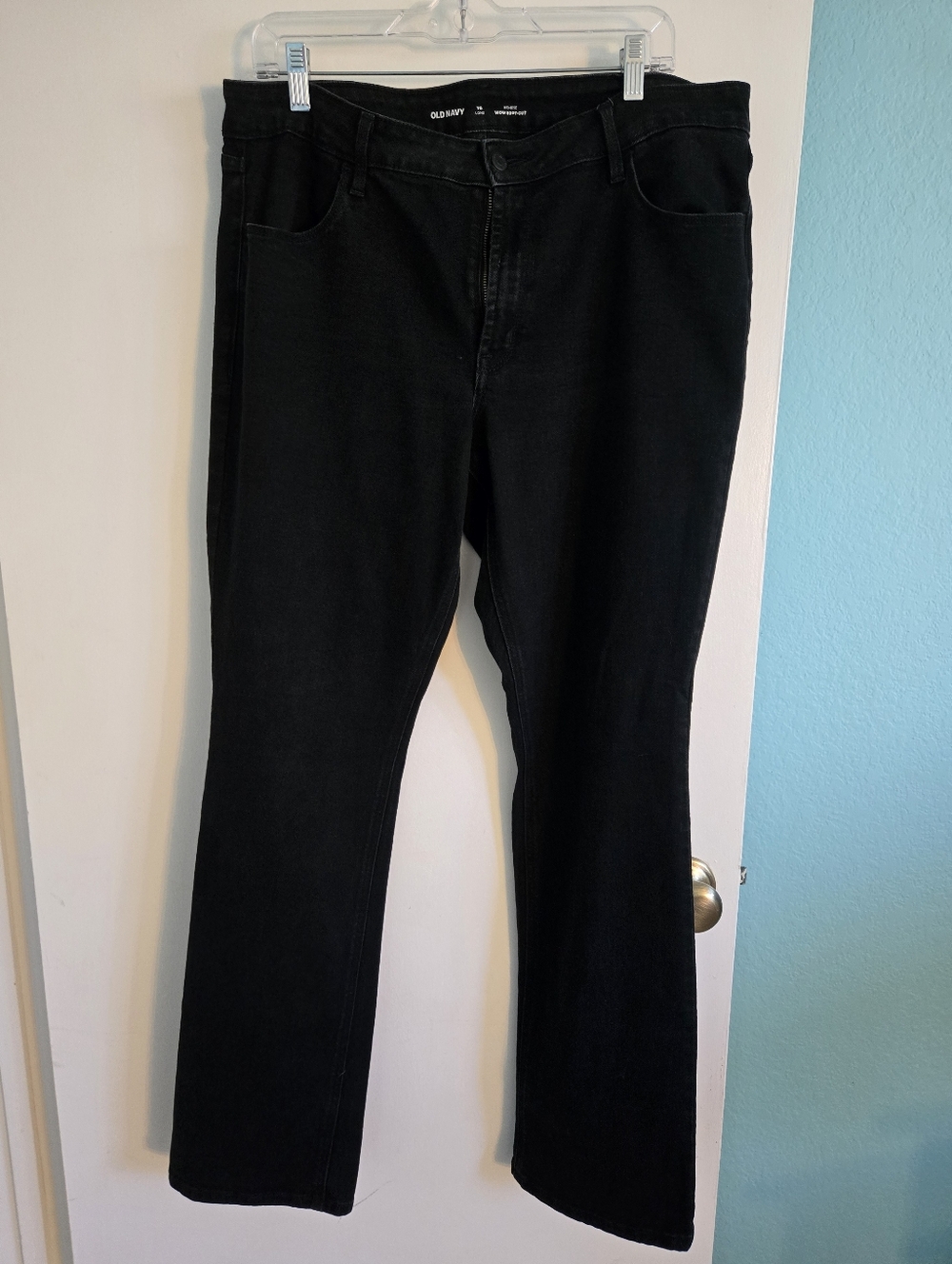 Old Navy Black Mid-Rise Wow Boot-Cut Jeans Size 16 Long